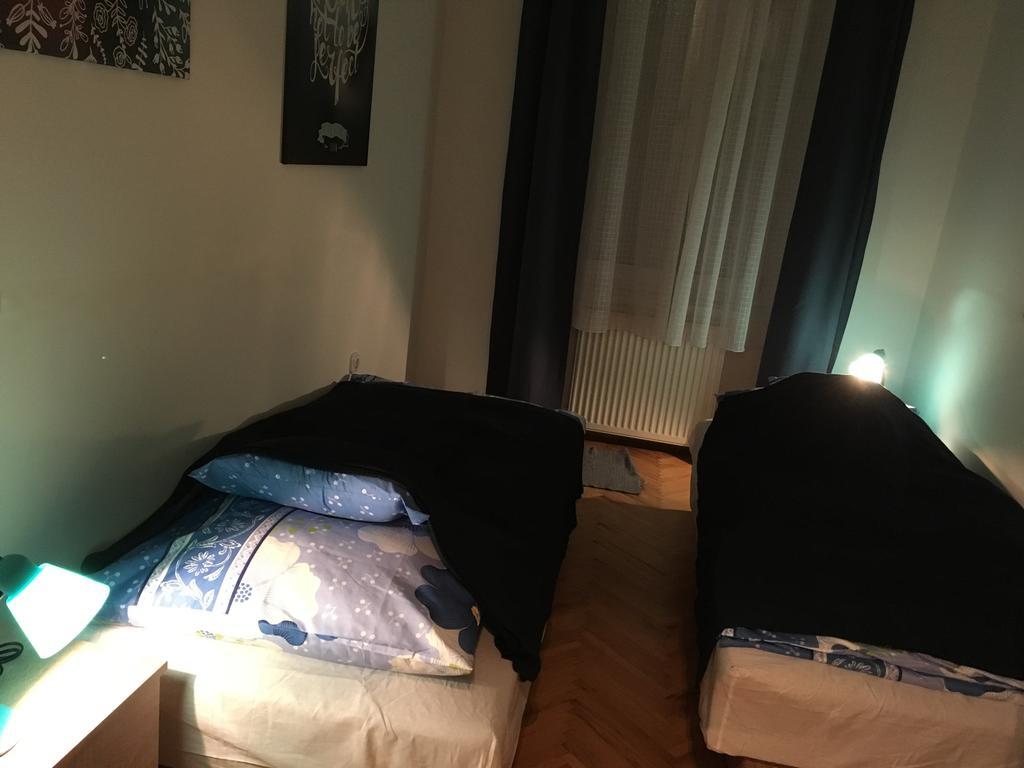 Rosmarinus Apartman Печ Екстер'єр фото